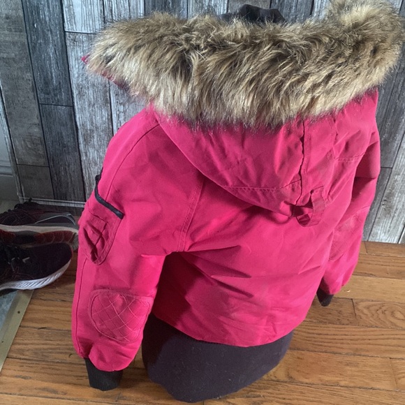 Almost new winter jacket - Picture 2 of 2